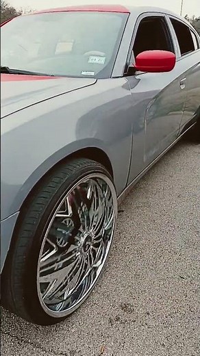 CHARGER ON 24" DUB SPINNERS. 🤟