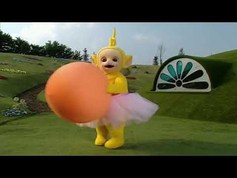 Laa-Laa Dances With Her Ball