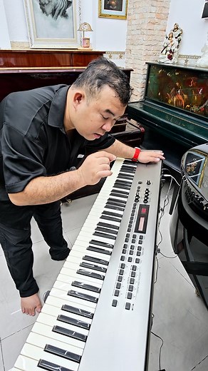 140K views · 1.5K reactions | Keyboard 88 phím Roland RS9 #roland #keyboard #RS9 #piano Hotline: 0938817748 ( Cô Hồng ) = 퓝퓗퓐̣퓒 퓒퓤̣ 퓗퓞̂̀퓝퓖 퓝퓗퓐̂퓝 = Showroom: 23/4/5 An Nhơn ,Phường 17, Gò Vấp | Thanh Bình Piano | Facebook