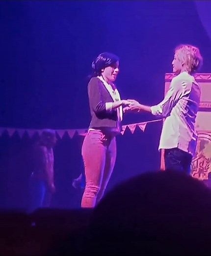 Baile de Adrinette en Miraculous Ladybug