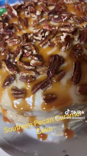 #georgiapecans #amateurbaker #caramelfrosting #fyp #foryoupage | Cakes