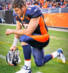 Fact check: Did Tim Tebow kneeling for God on the field upset the NFL?