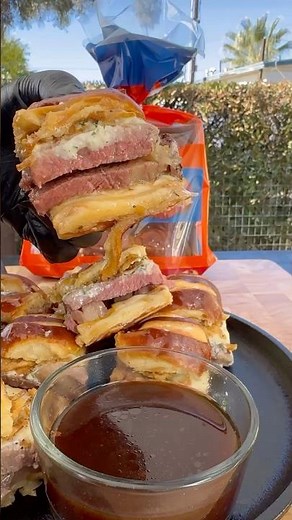Prime rib sliders