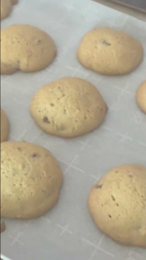 Chocolate Chip, Pecan, and Coconut Cookies 🍪🥜🥥