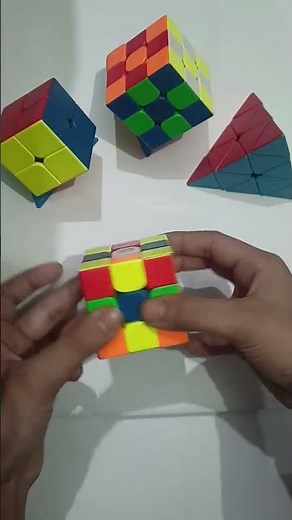Rubiks Cube Solved Under 1 Second 🥶