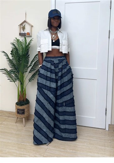 Distress Pants: Denim Styling Ideas | Rhoefashion.com