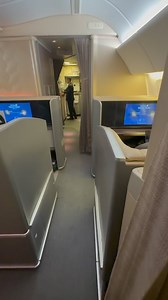 First Class on a Singapore Airlines B777-312/ER #aviationlovers #aeroplane #aviationphoto #aviationgeek #aviation4u #av1ati0n #Instagramaviation #planespotting #planespotter #planeporn #andrewhunt #aviationdaily #aviationdailyphoto #airplane #avporn #SQ #flysq #sqavgeek #SingaporeAir #stewardess #flightattendant #cabincrewlife #cabin #economyclass #businessclass #b777 #777 #firstclass | Andrew's Aviation Art