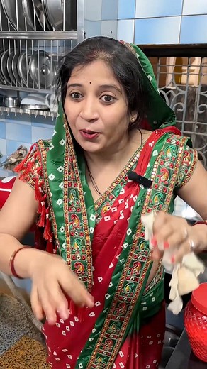 Jab Nanad Rani Order Chalaye Tab Bhabhi 😜 #comedyreels #funnyreels #viralreels #trendingreels | Nitya Alok Sharma