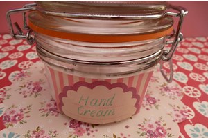 Homemade gifts – hand cream - Netmums