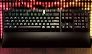 Razer Huntsman V2 Analog Keyboard Lets You Program Each Keystroke Down to the Millimeter