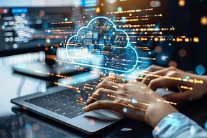 可在混合云上使用 IBM ELM
