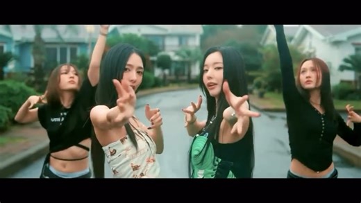 @riri_serrigyuri on Instagram: "🎬 <RUSH> -RiRi OFFICIAL MV 🌕"