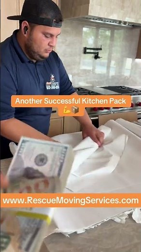 Professional kitchen packing done RIGHT 💪📦Watch how expert movers carefully wrap dishes.