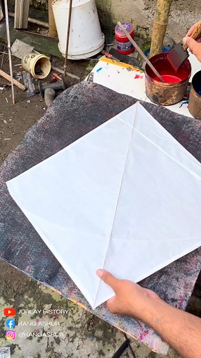 3.1M views · 523 reactions | #kite #patang #pipa #pipas #layangan #coloringkite #mewarnailayangan #menggambarlayangan #gambarlayangan #pulasanlayangan #mengecatlayangan #reelsviral #reelsfyp #videoviral #reelsfbpro #fyp #viral #kangaskur #jangkauan | Jurlay History | Facebook