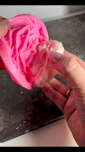 Calm&Ember on Instagram: "Custom Peony Set in Light Pink✨#asmr#peonies#candleshop#handmade"