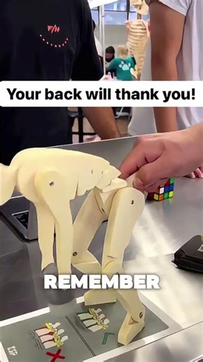 This Toy Shows the Proper Way to Lift 💡