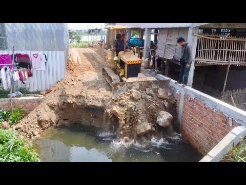Extremely Dangerous Land Clearing Operation Bulldozer KOMAT'SU D20A Full Power with Trucks 5ton.