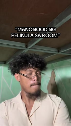 Movie sa room #Mamerto | Movie Projector In Bedroom