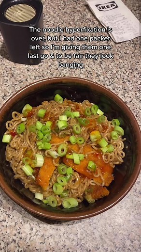 Exploring Food Hyperfixation with FatPheebs | Eva Wardell 18