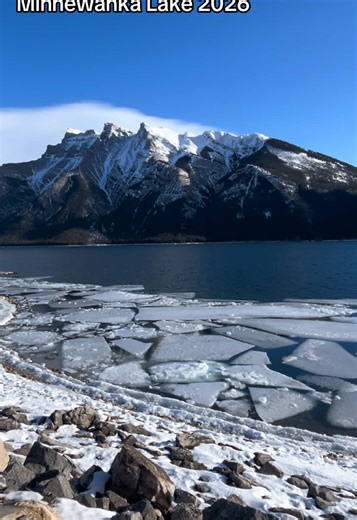 Minnewanka Lake 2026 #kananaskis #albertahikes #minnewankalake #canadalakes #banffnationalpark