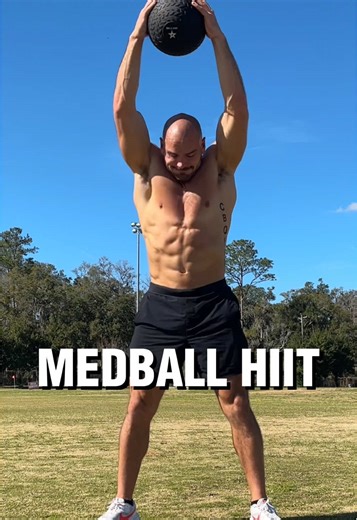 Medball HIIT Workout 💥⚡️ Workouts: 15 Ball Slam 15 Chest Press 15 Ball Swing 20 Squat Swap 20 Stepback Twist 🔗 FREE training guide in my bio #hiitworkout #Fitness #workout #fitcircuits #medicineball