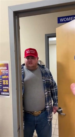 Drag Queen in the ladies restroom! 😡 #karen #maga #comedy