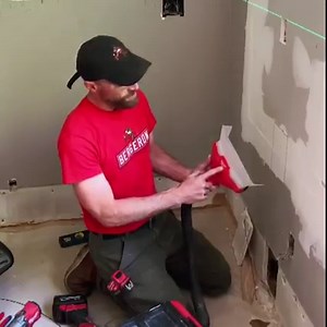 "This dust collector works great and allows us to focus on handling the multi-tool exclusively rather than juggling the tool and vacuum at the same time." @BergeronContracting AIR-TIP™ Dust Collector Learn More > http://ms.spr.ly/6185bAElL | Milwaukee Tool