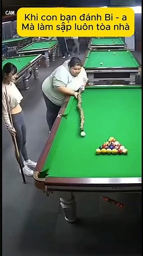 Khi tôi rủ con bạn đi đánh Bi a mà nó làm sập quán Bi a #cosplay #billiards #funny