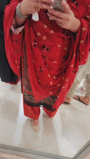 Chashmee Bad dooor - A Fun Interaction