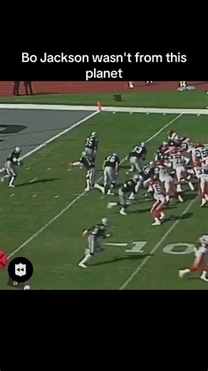 Bo Jackson wasn't from this planet #boknows #footballtiktok #highlights