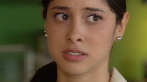 442K views · 298 reactions | ¡LE PIDIÓ QUE SE ALEJE!  Sebastián intentó hacer las paces con Lucía; sin embargo, la hija de Américo fue contundente al pedirle que se vaya y la deje en paz.  Encuentra más momentos como este AQUÍ ► https://bit.ly/3EXes3t Mira #JuntaDeVecinos en América tvGO ► https://bit.ly/jdvfbtvgo | América Espectáculos y + Espectáculos | Facebook