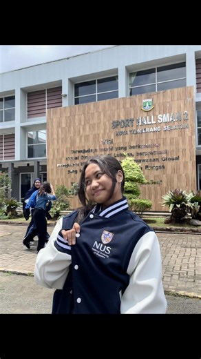 Exploring NUS University Student Life and Culture