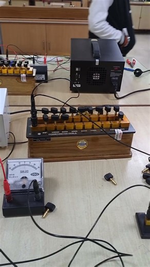 Circuit arrangement for finding the resistance of Galvanometer by half deflection method #Galvenome