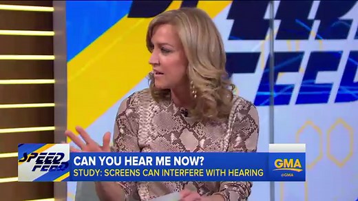 Study Explains How Screen Time Causes 'Inattentional Deafness'