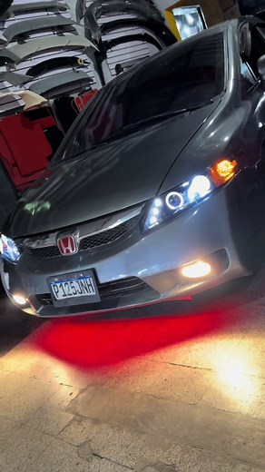 Iluminación LED y Silvines para Honda Civic Tuning