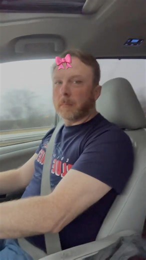 I forgot to turn off the filter!!😂😂😂😂😂😂😂😂😂😂😂😂😂😂😂😂#bluejackets #games #funny