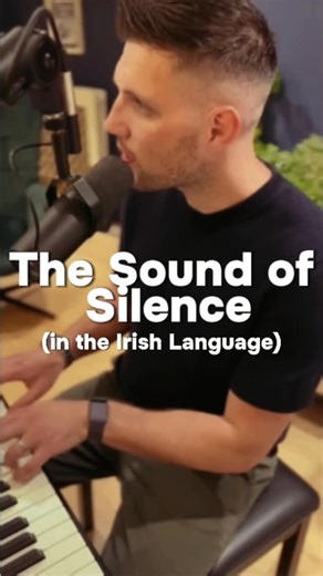 🎶 SOUND OF SILENCE 🎶 (9/11 Tribute) Remembering the awful events of 2001, I wanted to dedicate this beautiful song, one that has been incredibly meaningful to me and my career. Written by New York native and legend Paul Simon, here it is with an Irish twist, for the day that’s in it. Sending a huge hug and all our love to our American friends today. 🇺🇸🇮🇪💚 #NeverForget #September11 #911Anniversary #SoundOfSilence #PaulSimon #IrishMusic #CelticMusic #SingerSongwriter #IrishLanguage #MusicTr