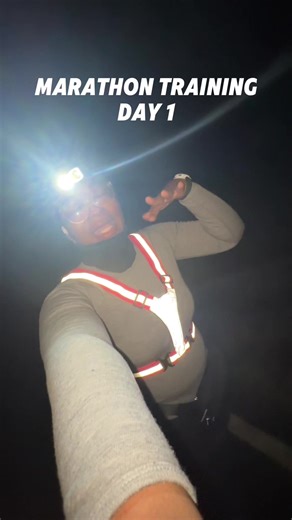 Let Marathon Training BEGIN! I’ve had my eye on the @tcma_events Tacoma marathon for a minute and decided to finally pull the trigger and do it! I’ll be using the @Runna app to train for this event and im so excited to take yall with me on this journey #marathontraining #runna #firsttimemarathoner #runningjourney #runnergirl