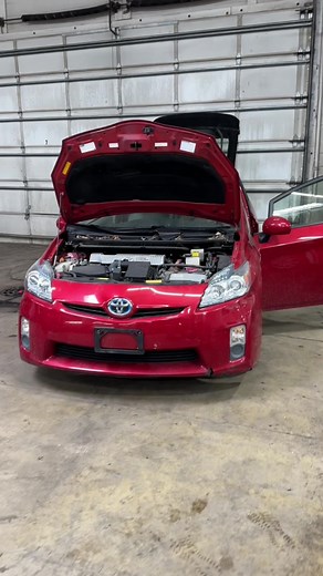 Reviving 2010 Toyota Prius: Simple 12V Battery Solution