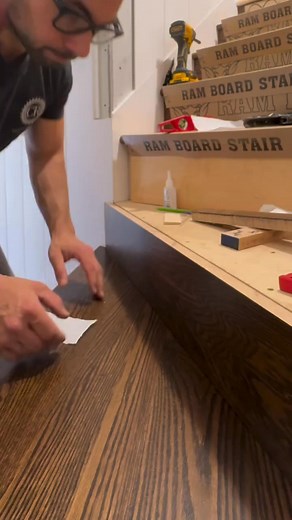 2.1K views | Easy way to clamp! This lag screw has some serious bite. #remodel #construction #homerenovation #woodworking #howto #tools #diy #carpentry #construction #homeremodeling #hgtv #tooltips #constructiontips #diytools | Scott William | Facebook