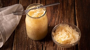 Jak připravit domácí kysané zelí: Dokonalý výsledek zajistí správné množství soli, pak je zelí chutné a nekazí se