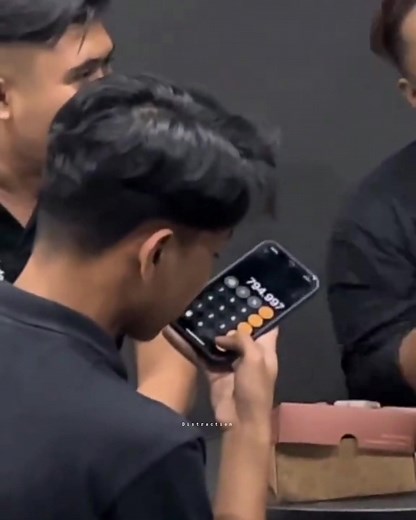 223K views · 4.2K reactions | Introvert Pro Max. | Ｄｉｓｔｒａｃｔｉｏｎ | Facebook