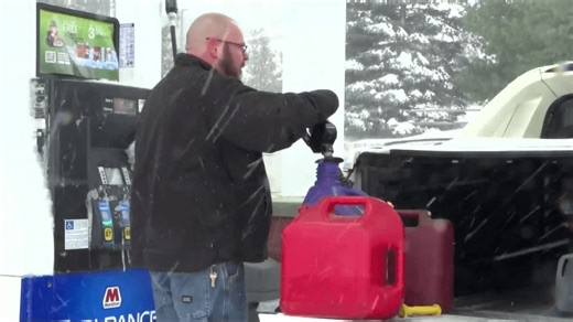 Northern Michigan braces for storm as gas stations fill up, snow piles rise in Petoskey