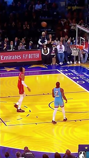 How geniuses blatantly rip off players on the court