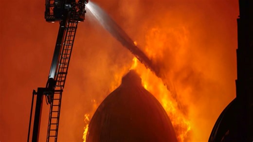 Massive fire near one of Scotland’s busiest train stations