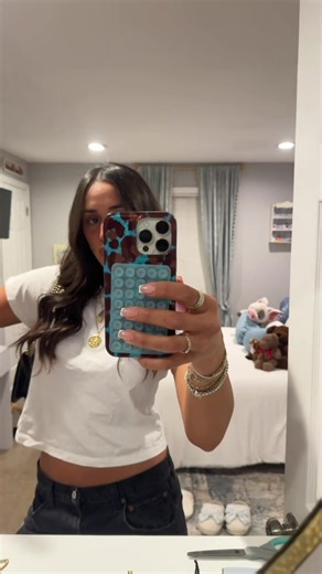 🍇👑😎#foryoupage #tan #outfit #fypシ #trending | outfit