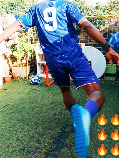 Mastering Freestyle Football Skills with Rainbow Flicks