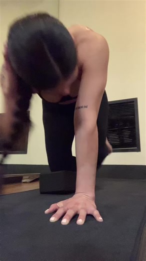 Using the block today and went from my 5 pound weights to 7.5 pounds today. It was a struggle today 🫠💪🏻💦❤️‍🔥 #weights #yoga #fyp #viral #workout