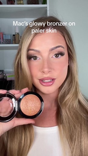 Mac's Glow Bronzer Review and First Impressions