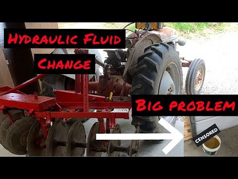How To Change The Hydraulic/Transmission Fluid In Ford 8N (Milkshake) Big Problems!!
